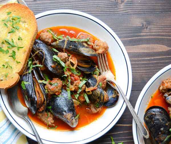 Mussels with Spicy Italian Sausage