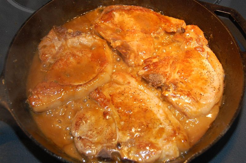 Pork Chops with Pepper Jelly Sauce